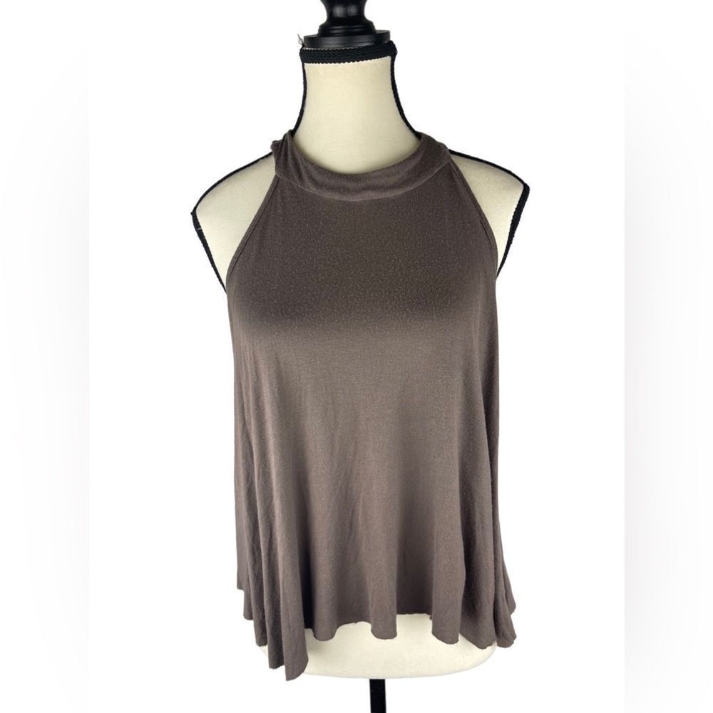 Kimchi Blue Women’s High Neck Olive Green Flow Tank Top Size: Medium